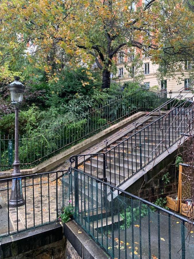 Appartamento Au Coeur De Montmartre Parigi